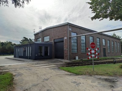  / 8 Remont budynku warsztatowego nr 55 w kompleksie wojskowym w Darłowie