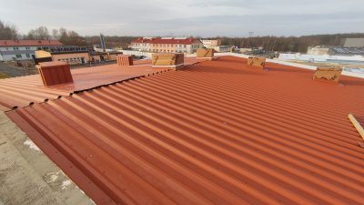  / 34. Dach budynku zakwaterowania osadzonych - Areszt Koszalin
