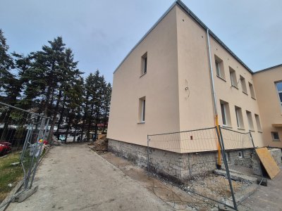  / 6. Ośrodek zdrowia - termomodernizacja - Ustronie Morskie - 16 maja 2025