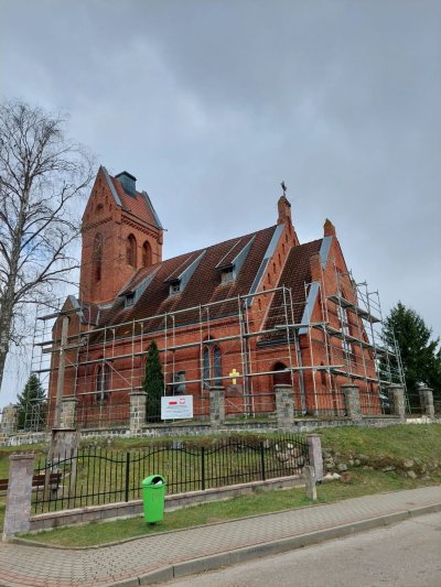  / 2. Renowacja zabytkowego kościoła w Juchowie - marzec 2025