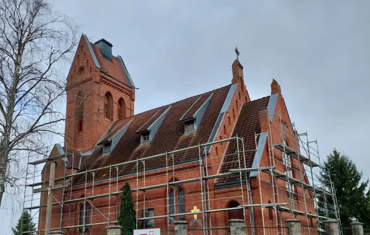 Renowacja zabytkowego kościoła filialnego w Juchowie, Gmina Borne Sulinowo.
